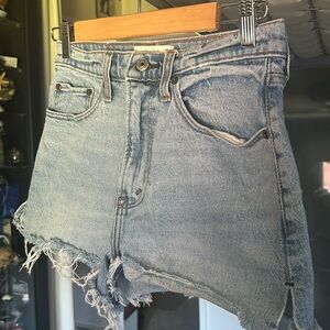 Abercrombie curve love shorts